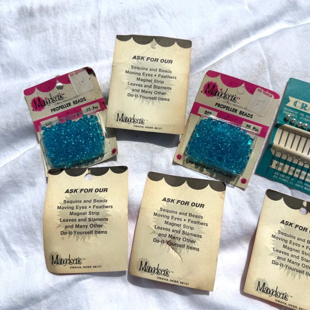 Mangelsen Propeller Beads Craft Pins‎ Multi NEW Vintage  7pc Lot NOS MCM Art